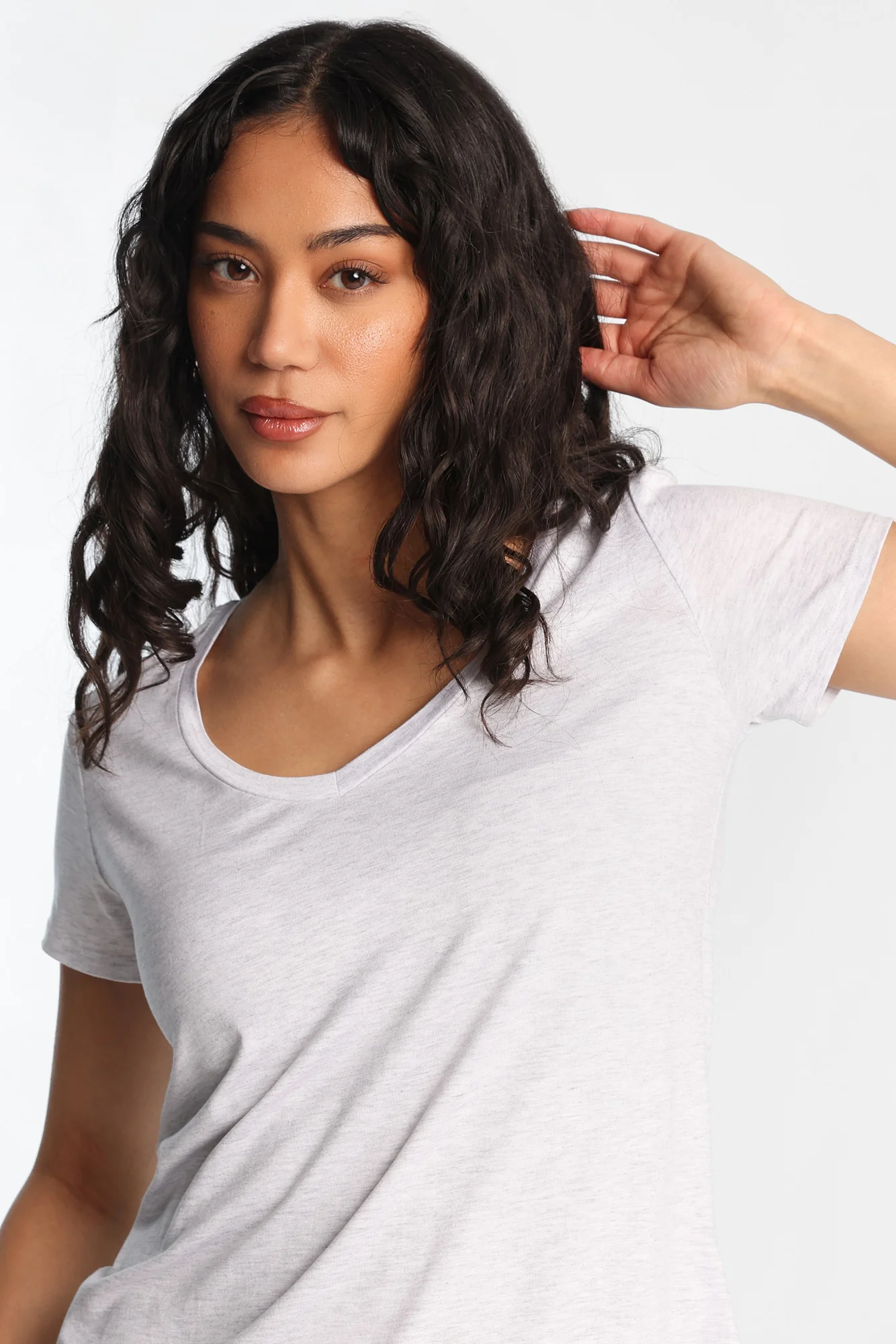 AERO Short Sleeve V-Neck Tee - Image 8
