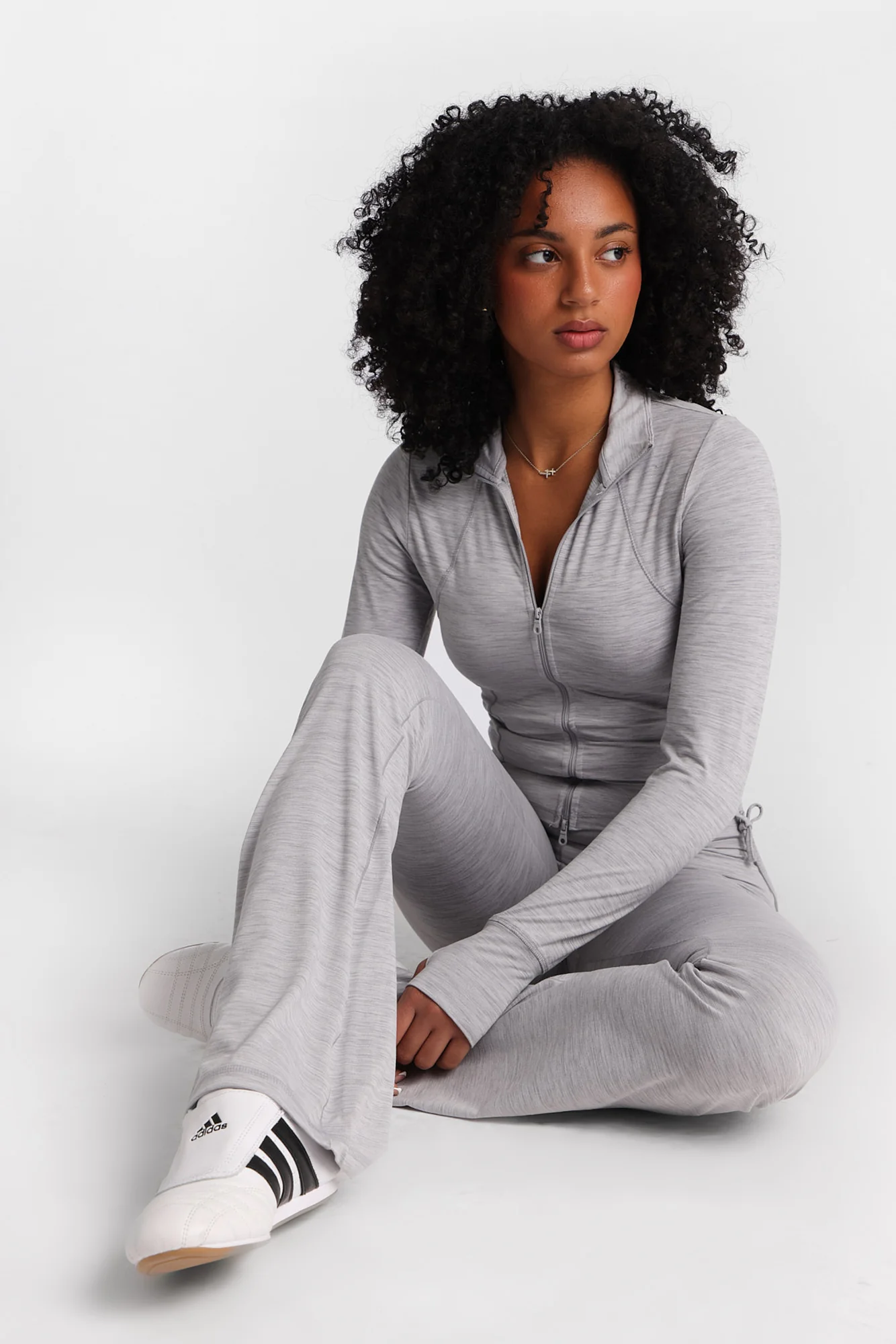 Super Smooth Flared Leggings - Image 10